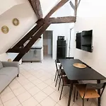 Le Zola Compose De 3 Distincts En Hyper Centre De Avec Wifi Apartment