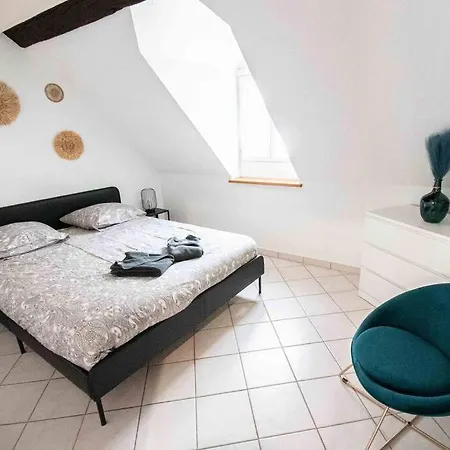 Daire Le Zola Compose De 3 Distincts En Hyper Centre De Avec Wifi Dijon