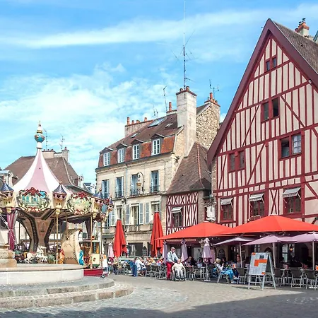 Apartment Le Zola Compose De 3 Distincts En Hyper Centre De Avec Wifi Dijon