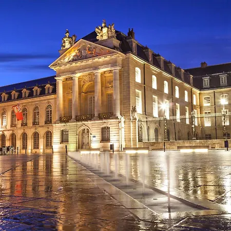 Le Zola Compose De 3 Distincts En Hyper Centre De Avec Wifi *