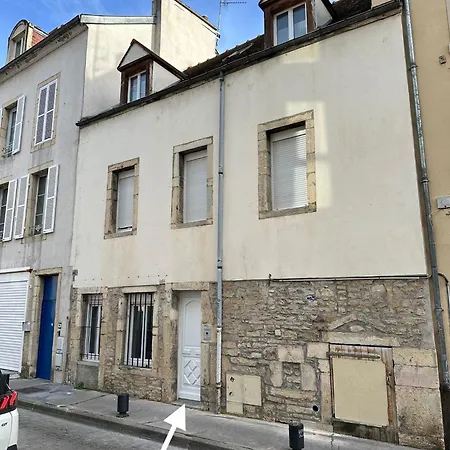 Le Zola Compose De 3 Distincts En Hyper Centre De Avec Wifi Apartment *