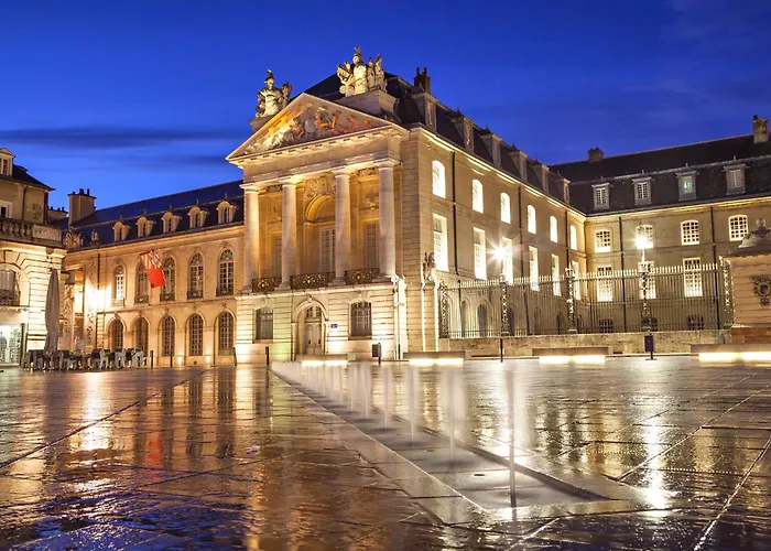 Le Zola Compose De 3 Distincts En Hyper Centre De Avec Wifi *