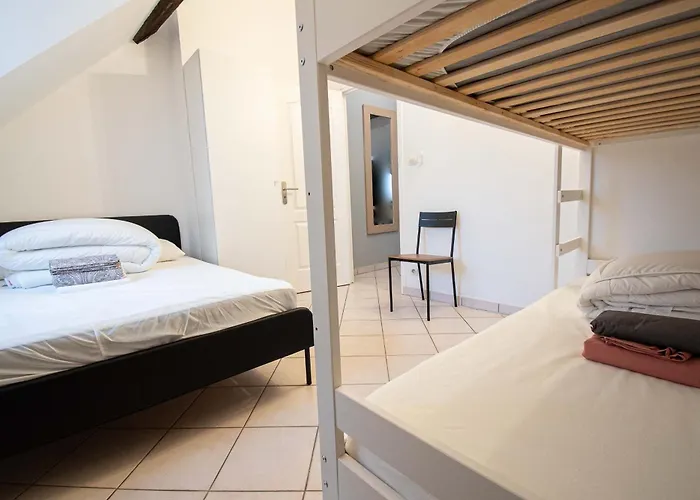 Apartment Le Zola Compose De 3 Distincts En Hyper Centre De Avec Wifi Dijon