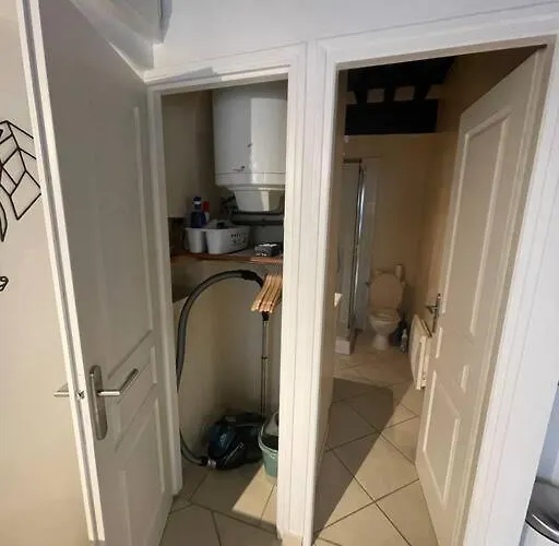 Le Zola Compose De 3 Distincts En Hyper Centre De Avec Wifi