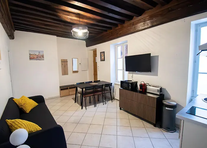 Le Zola Compose De 3 Distincts En Hyper Centre De Avec Wifi Апартаменты